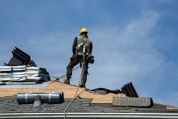 Professional Gutter Installation technician working in Cynthiana, IN